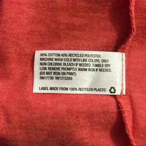 NWT Men’s Red T-shirt size small - Picture 3 of 5